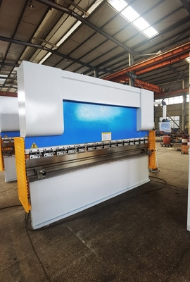 7.5KW máy phanh CNC áp lực thủy lực thép nhẹ 400mm Trọng lượng 7000kg