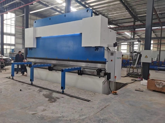 600tn/4600 PHANH BÁO CHÍ CNC Y1,Y2,X R+bảng lệch hướng hỗ trợ