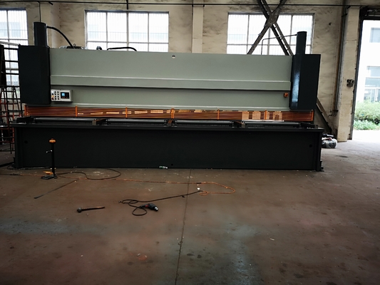 Máy cắt tấm thủy lực Máy cắt Nc Máy cắt kim loại thủy lực nhỏ
